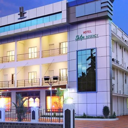 Hotel Shilpa Regency Kottārakara Exterior photo