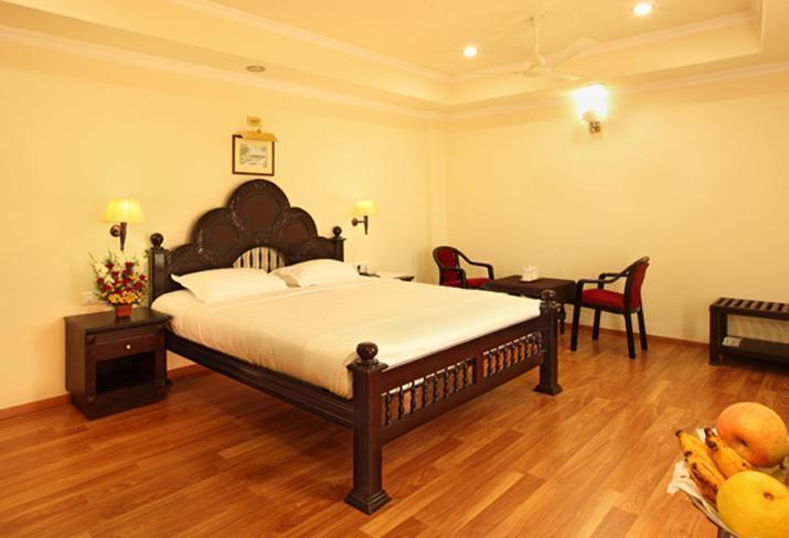 Hotel Shilpa Regency Kottārakara Exterior photo